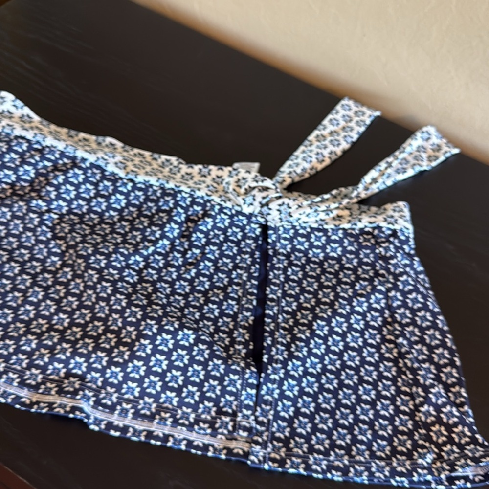 Tommy Bahama Women’s Skort Hipster Bottom size Medium - Picture 13 of 14